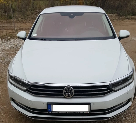 Volkswagen Passat cena 70000 przebieg: 138490, rok produkcji 2016 z Zwoleń małe 37